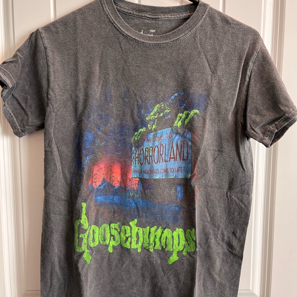 Goosebumps graphic tee